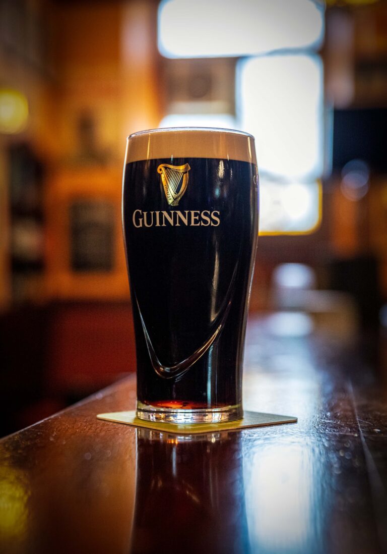 Guinness alla spina Mulligans Pub Milano