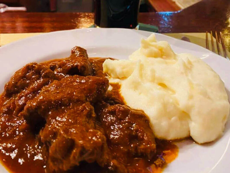 Goulash con purè