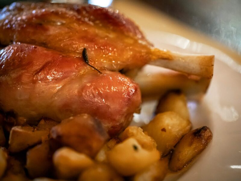 Stinco al forno con patate